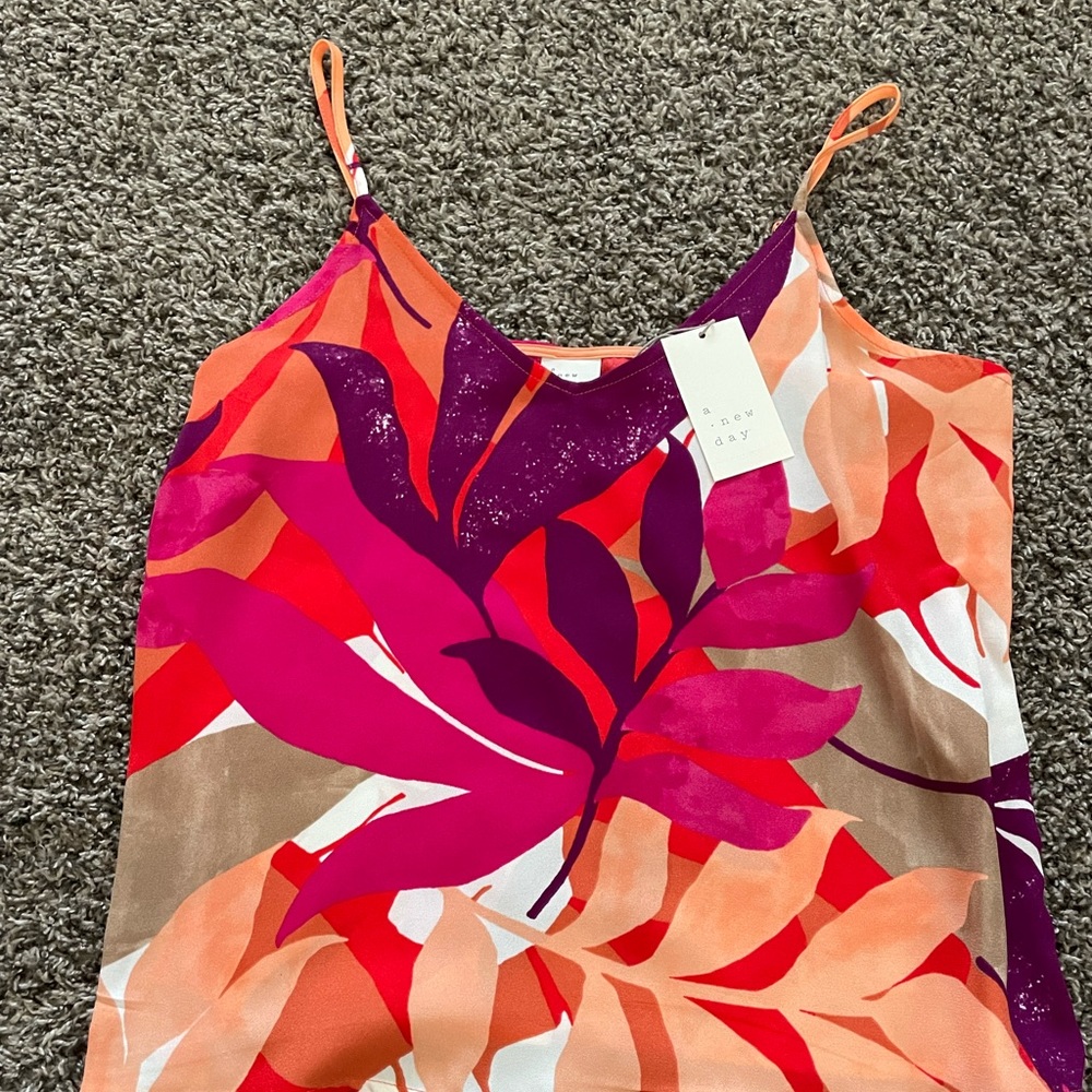 NWT. A New Day Floral Flowy Tank Top. Women’s size medium.